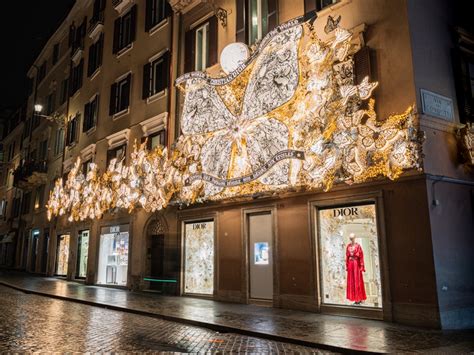 dior piazza di spagna natale|Piazza di Spagna, si accende il Natale firmato Dior.